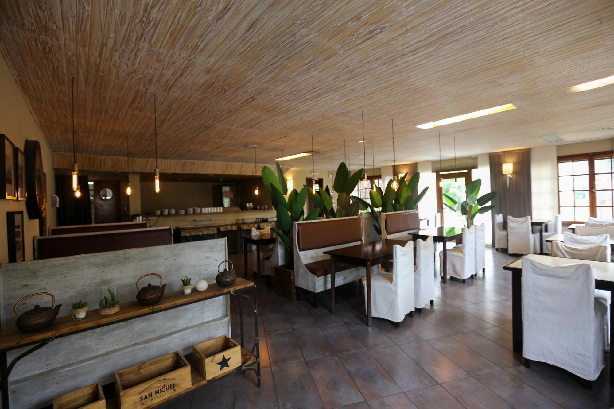 Hotel Bahia Redonda El Calafate Exterior photo